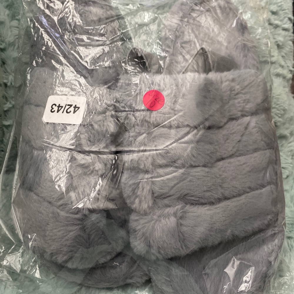 The Fluffy Slide - Picture 12 of 12